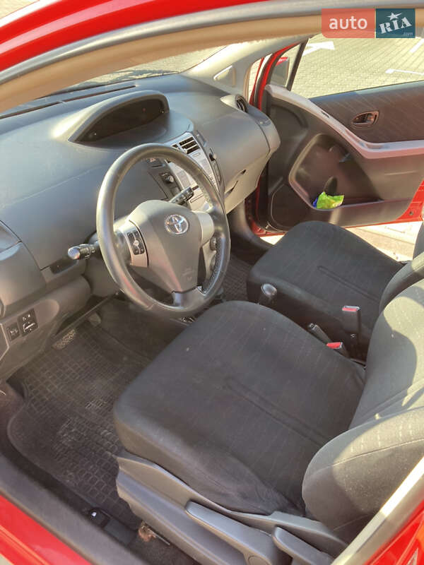 Хэтчбек Toyota Yaris 2007 в Виннице