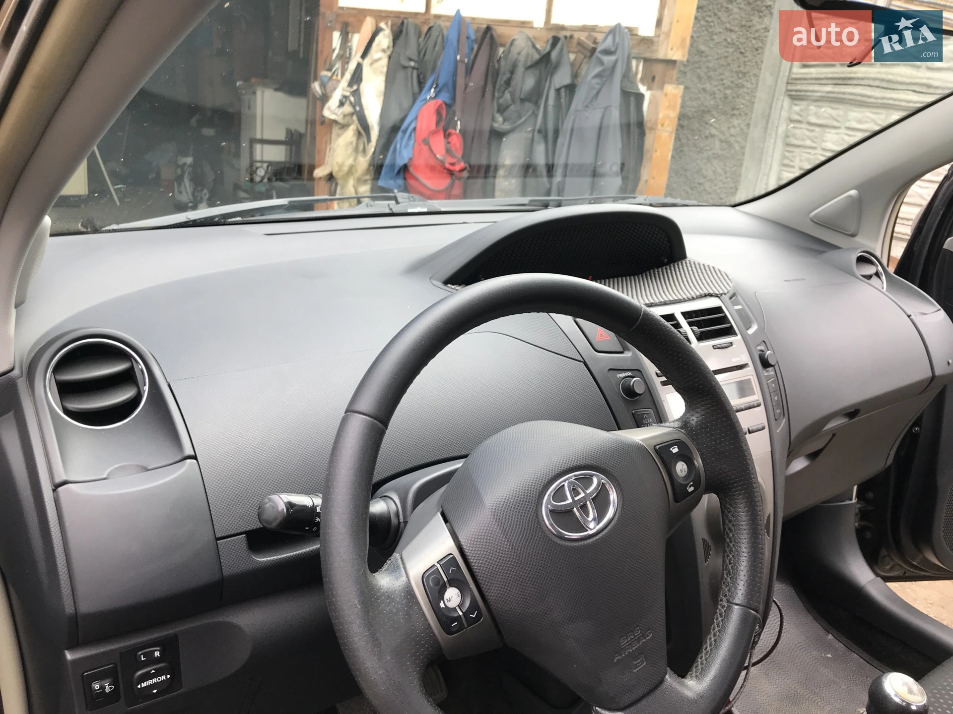2011 Toyota Yaris - мініатюра 25