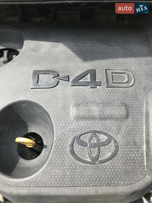 Хэтчбек Toyota Yaris 2011 в Умани