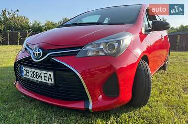 Хэтчбек Toyota Yaris 2015 в Чернигове