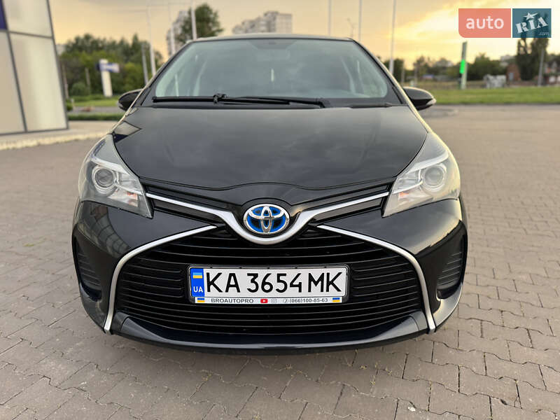 Хэтчбек Toyota Yaris 2016 в Харькове
