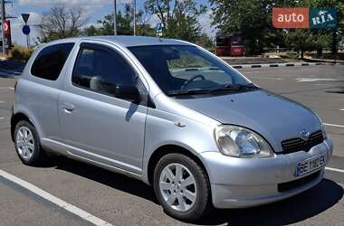 Хэтчбек Toyota Yaris 2000 в Николаеве