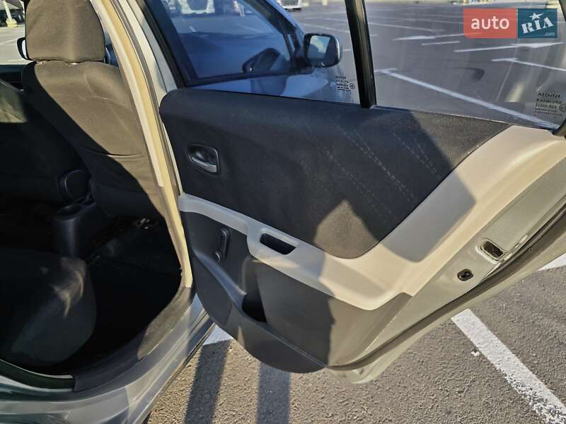 Хетчбек Toyota Yaris 2008 в Львові