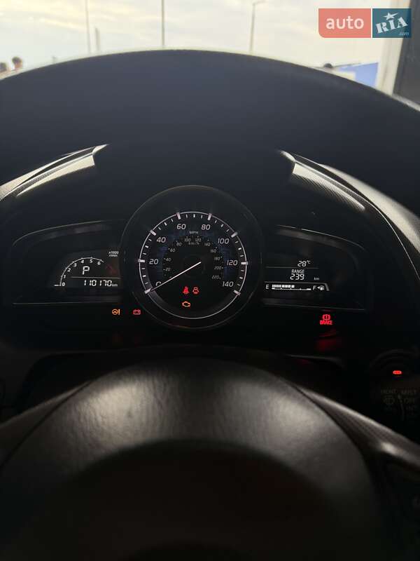 Седан Toyota Yaris 2016 в Киеве