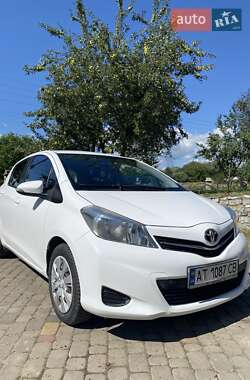Хетчбек Toyota Yaris 2013 в Івано-Франківську