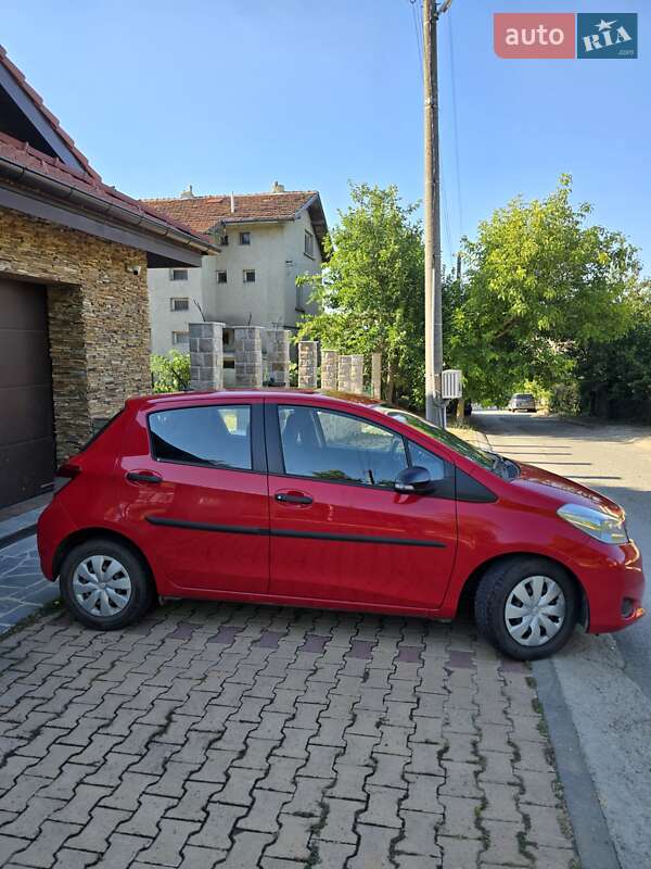 Хетчбек Toyota Yaris 2012 в Одесі