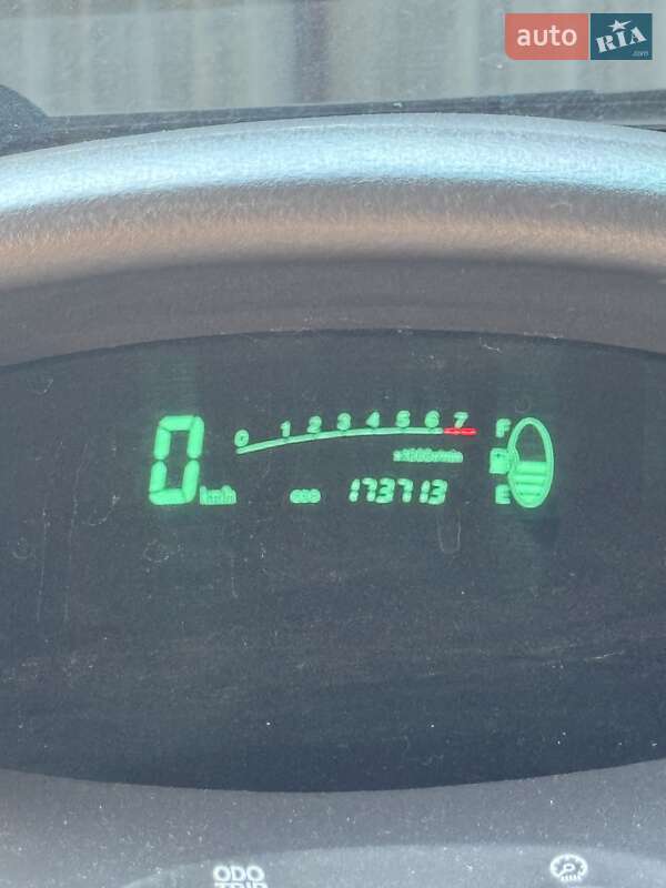 Хетчбек Toyota Yaris 2000 в Одесі