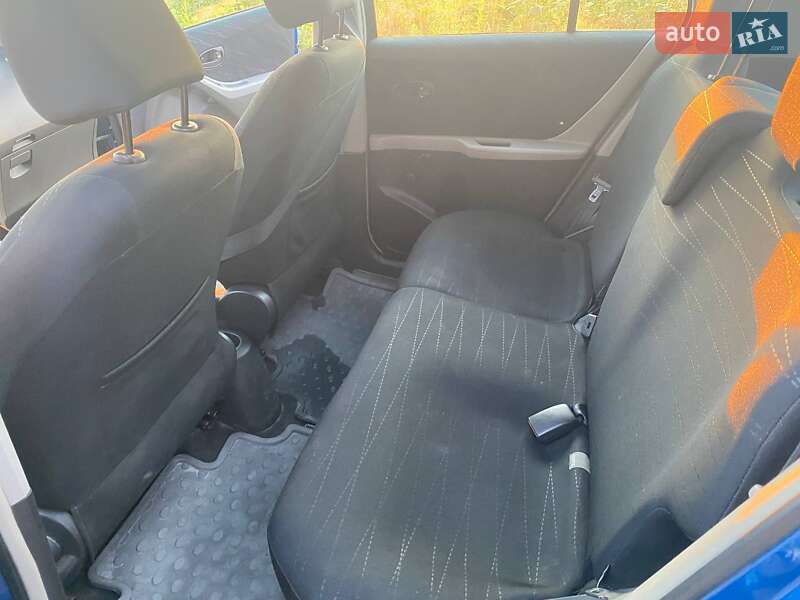 Хэтчбек Toyota Yaris 2006 в Борисполе