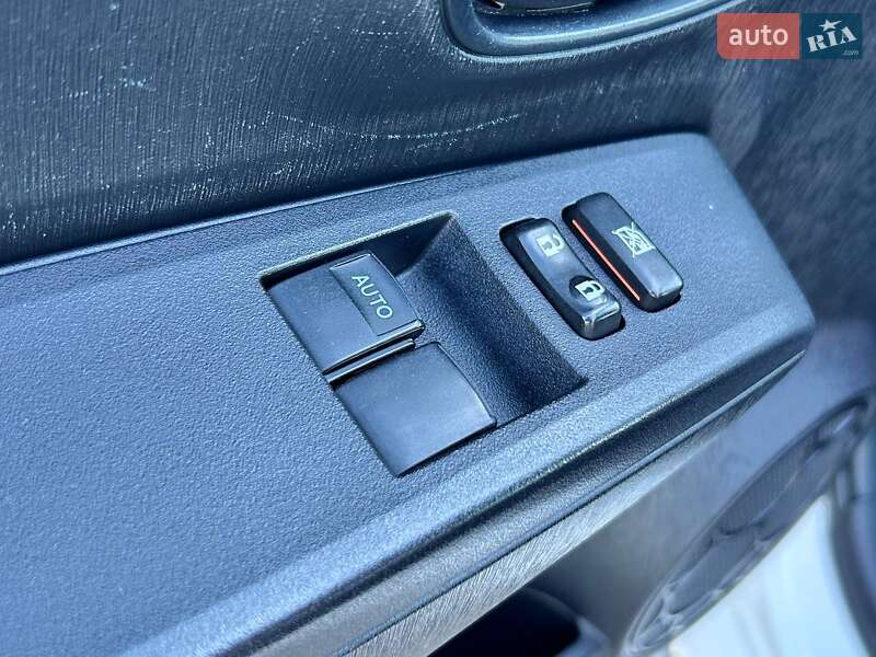 Хетчбек Toyota Yaris 2012 в Одесі