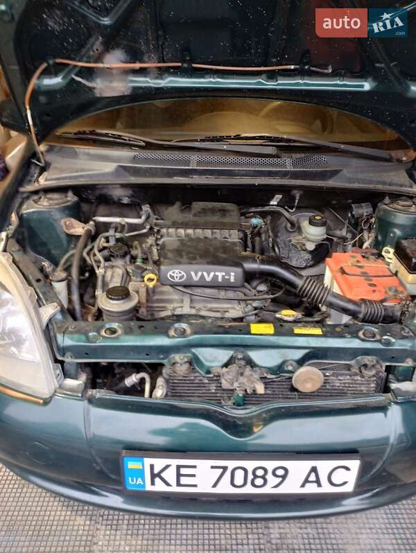 Хетчбек Toyota Yaris 1999 в Дніпрі