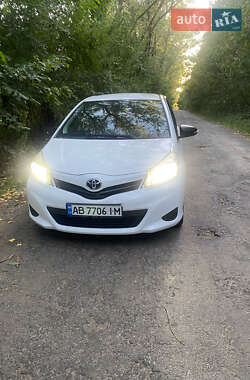 Хетчбек Toyota Yaris 2013 в Вінниці
