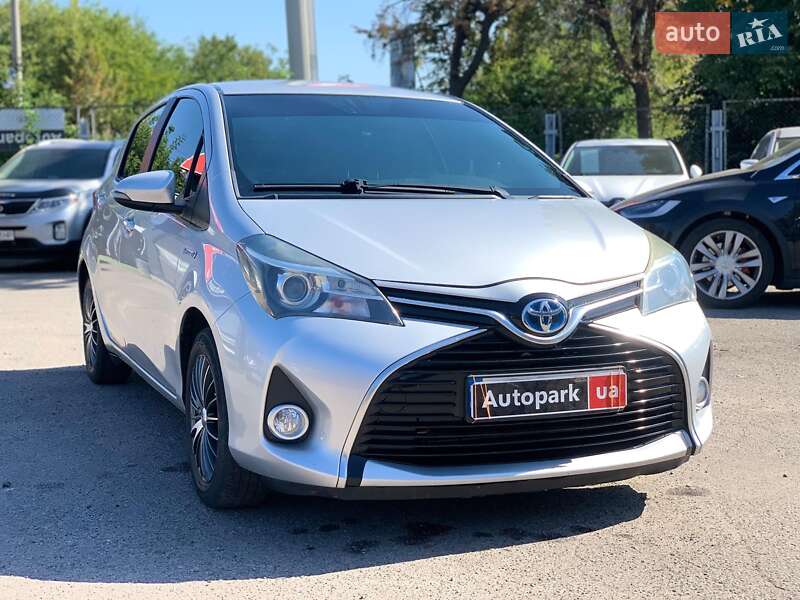 Хэтчбек Toyota Yaris 2014 в Виннице фото 3 Хэтчбек Toyota Yaris 2014 в Виннице