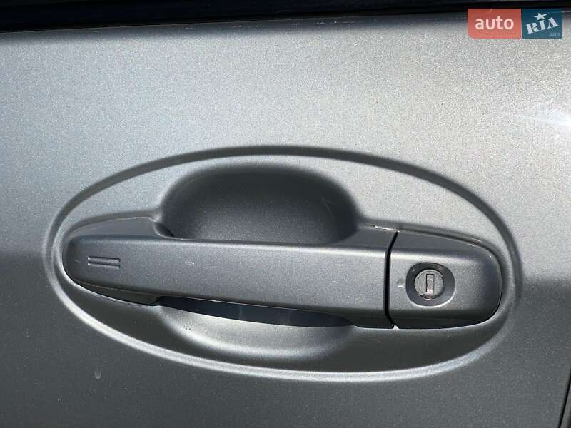 Хэтчбек Toyota Yaris 2014 в Виннице фото 13 Хэтчбек Toyota Yaris 2014 в Виннице