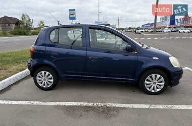 Хэтчбек Toyota Yaris 2004 в Луцке