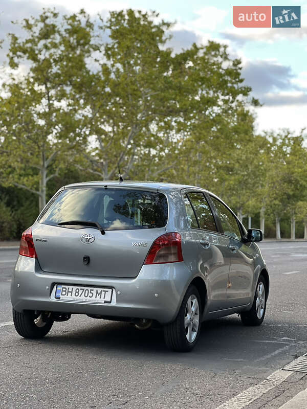Хетчбек Toyota Yaris 2006 в Одесі