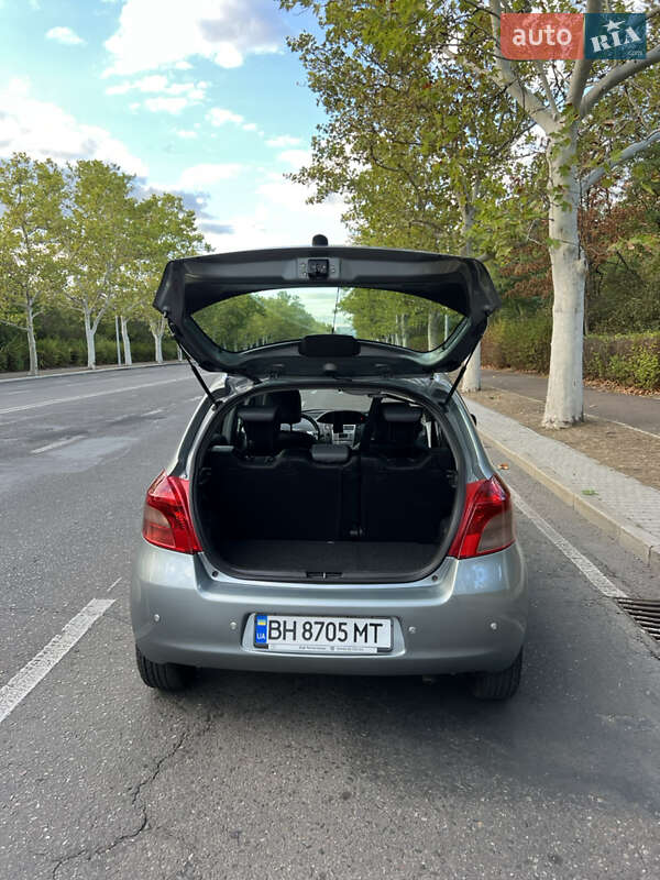 Хетчбек Toyota Yaris 2006 в Одесі