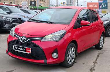 Хэтчбек Toyota Yaris 2015 в Харькове