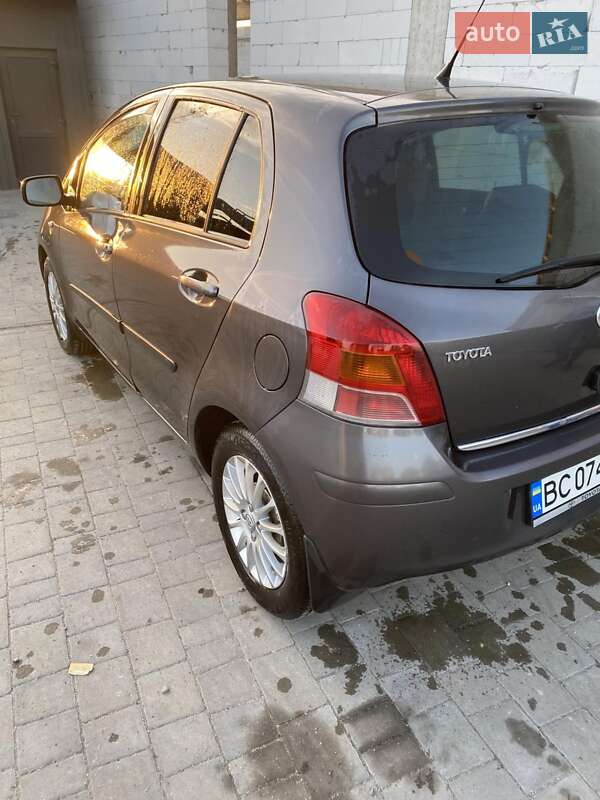 Хэтчбек Toyota Yaris 2009 в Львове фото 4 Хэтчбек Toyota Yaris 2009 в Львове