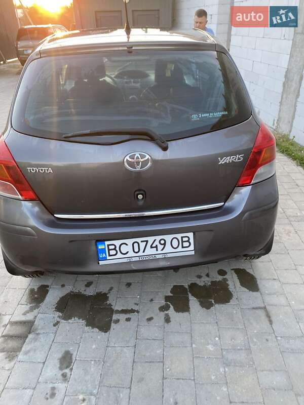 Хэтчбек Toyota Yaris 2009 в Львове фото 19 Хэтчбек Toyota Yaris 2009 в Львове