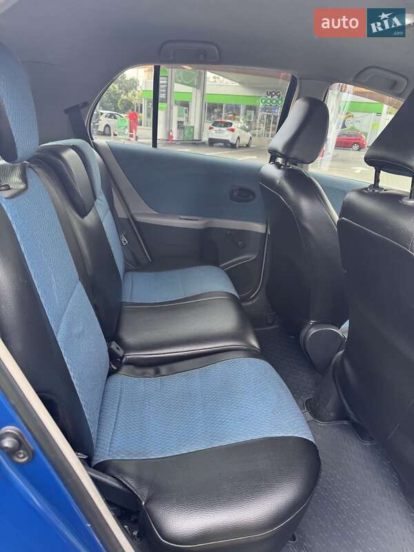 Хетчбек Toyota Yaris 2006 в Києві