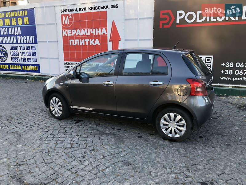 Хетчбек Toyota Yaris 2008 в Києві