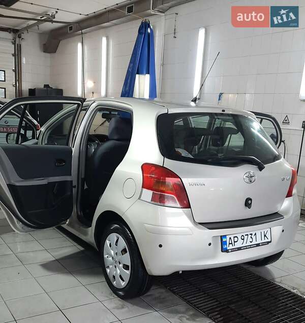 Хэтчбек Toyota Yaris 2008 в Виннице фото 2 Хэтчбек Toyota Yaris 2008 в Виннице