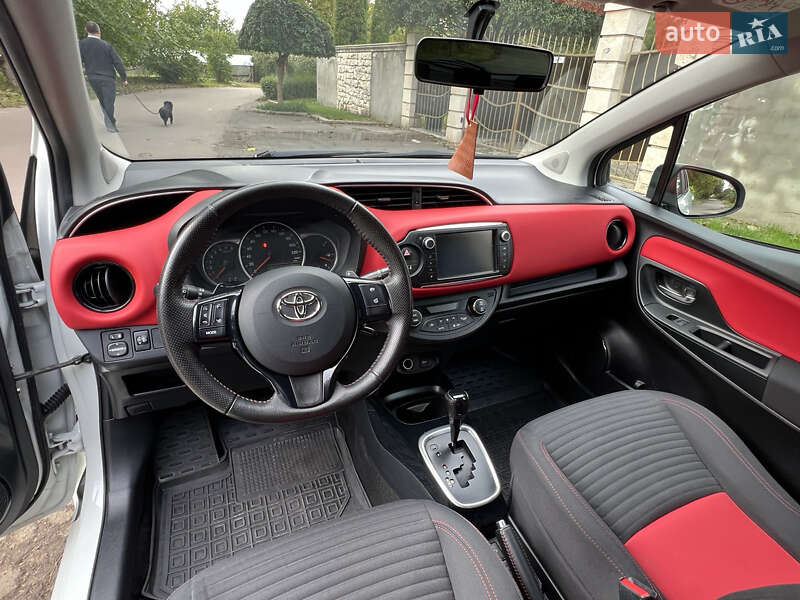 Хетчбек Toyota Yaris 2016 в Одесі