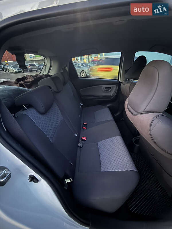 Хэтчбек Toyota Yaris 2014 в Киеве
