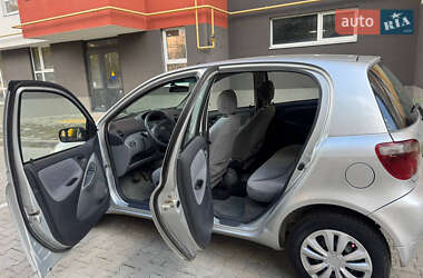 Хэтчбек Toyota Yaris 2000 в  фото 8 Хэтчбек Toyota Yaris 2000 в