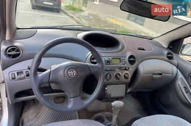 Хэтчбек Toyota Yaris 2000 в  фото 11 Хэтчбек Toyota Yaris 2000 в