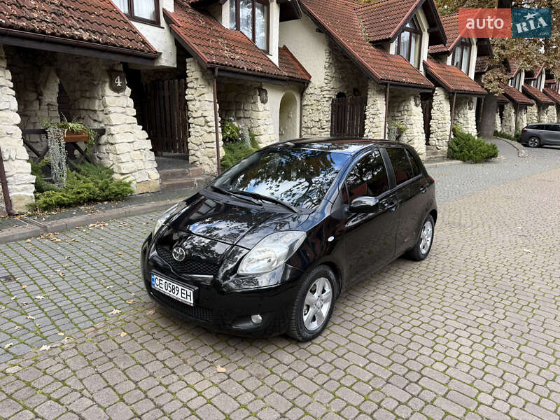 Хэтчбек Toyota Yaris 2006 в Львове