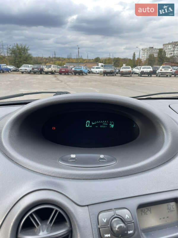 Хетчбек Toyota Yaris 1999 в Запоріжжі