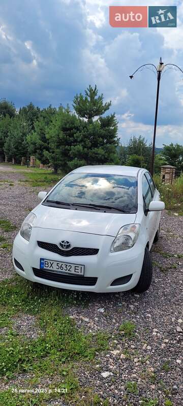 Хэтчбек Toyota Yaris 2009 в Ровно
