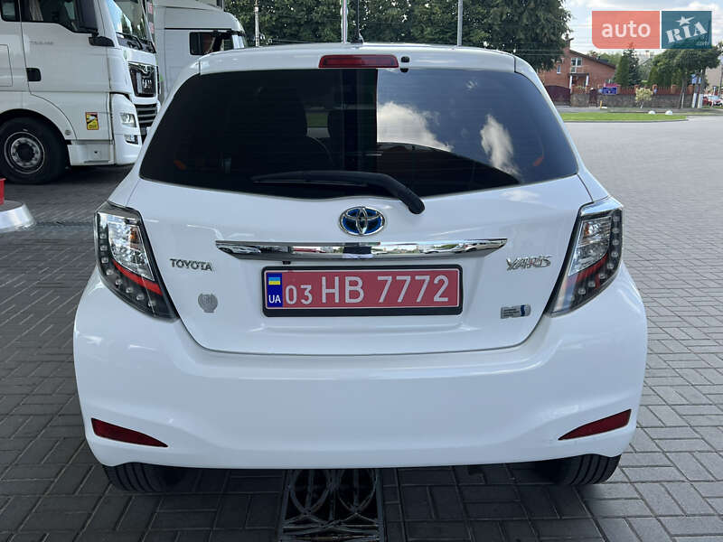 Хэтчбек Toyota Yaris 2014 в Житомире фото 11 Хэтчбек Toyota Yaris 2014 в Житомире