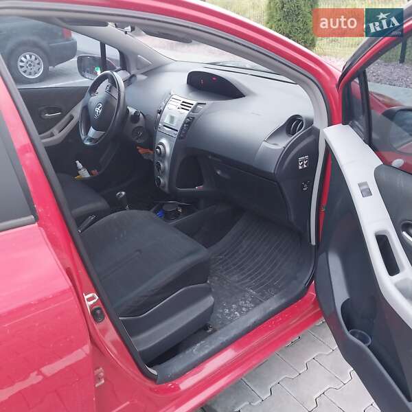 Хэтчбек Toyota Yaris 2008 в Стрые фото 11 Хэтчбек Toyota Yaris 2008 в Стрые