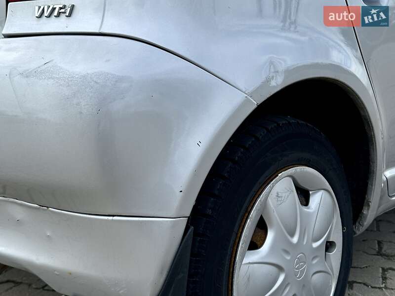 Хэтчбек Toyota Yaris 2001 в Черновцах фото 15 Хэтчбек Toyota Yaris 2001 в Черновцах