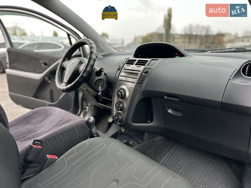 Хэтчбек Toyota Yaris 2009 в Харькове фото 11 Хэтчбек Toyota Yaris 2009 в Харькове