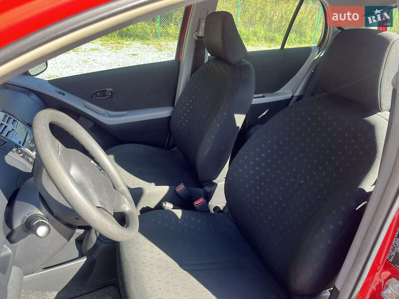 Седан Toyota Yaris 2007 в Львове