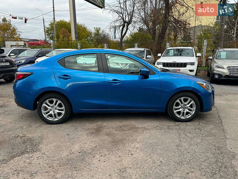 Седан Toyota Yaris 2017 в Вінниці