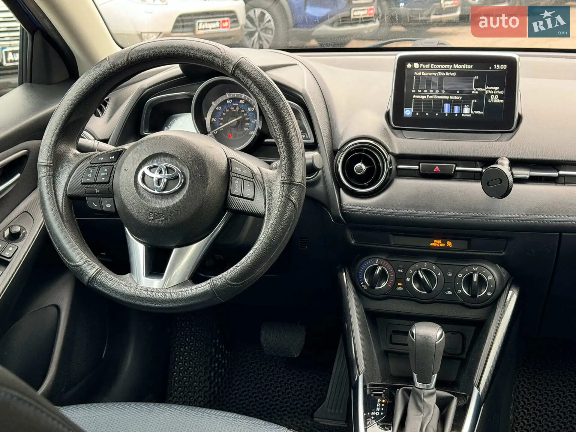 2017 Toyota Yaris - мініатюра 24
