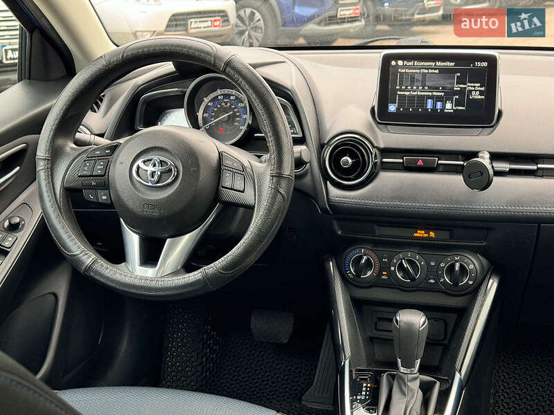 Седан Toyota Yaris 2017 в Вінниці