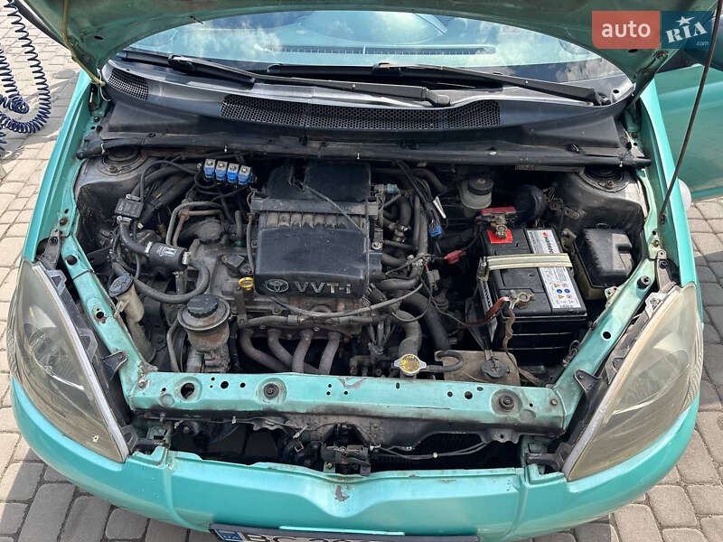 Хетчбек Toyota Yaris 2000 в Львові фото 2 Хетчбек Toyota Yaris 2000 в Львові