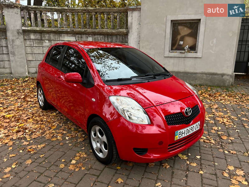 Хетчбек Toyota Yaris 2006 в Одесі