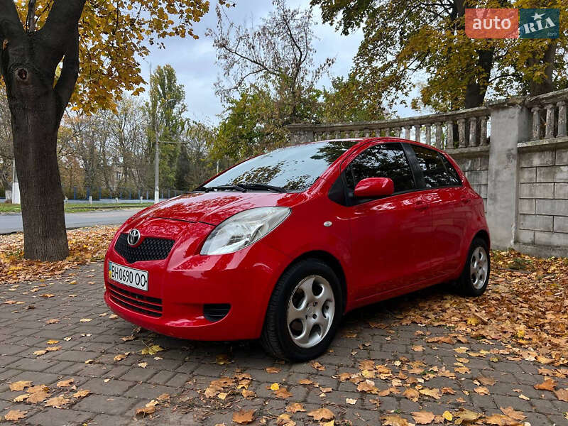 Хетчбек Toyota Yaris 2006 в Одесі