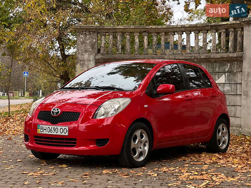 Хетчбек Toyota Yaris 2006 в Одесі