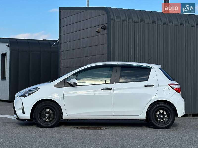 Хэтчбек Toyota Yaris 2018 в Киеве