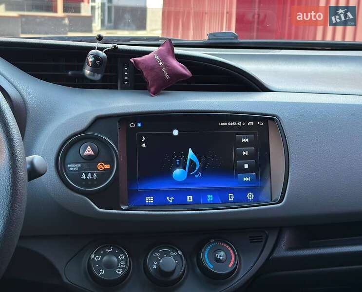 Хэтчбек Toyota Yaris 2018 в Киеве