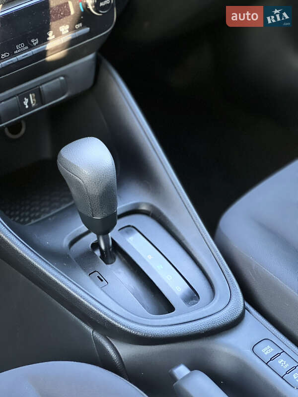 Хэтчбек Toyota Yaris 2021 в Николаеве