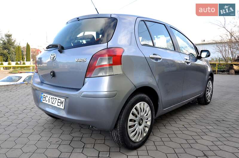 Хетчбек Toyota Yaris 2010 в Львові