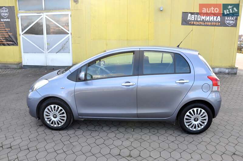 Хетчбек Toyota Yaris 2010 в Львові